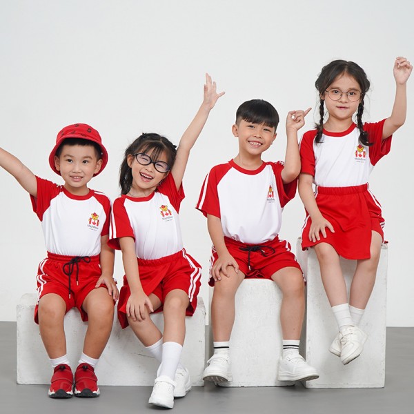 Áo đồng phục thể thao mầm non trắng đỏ
