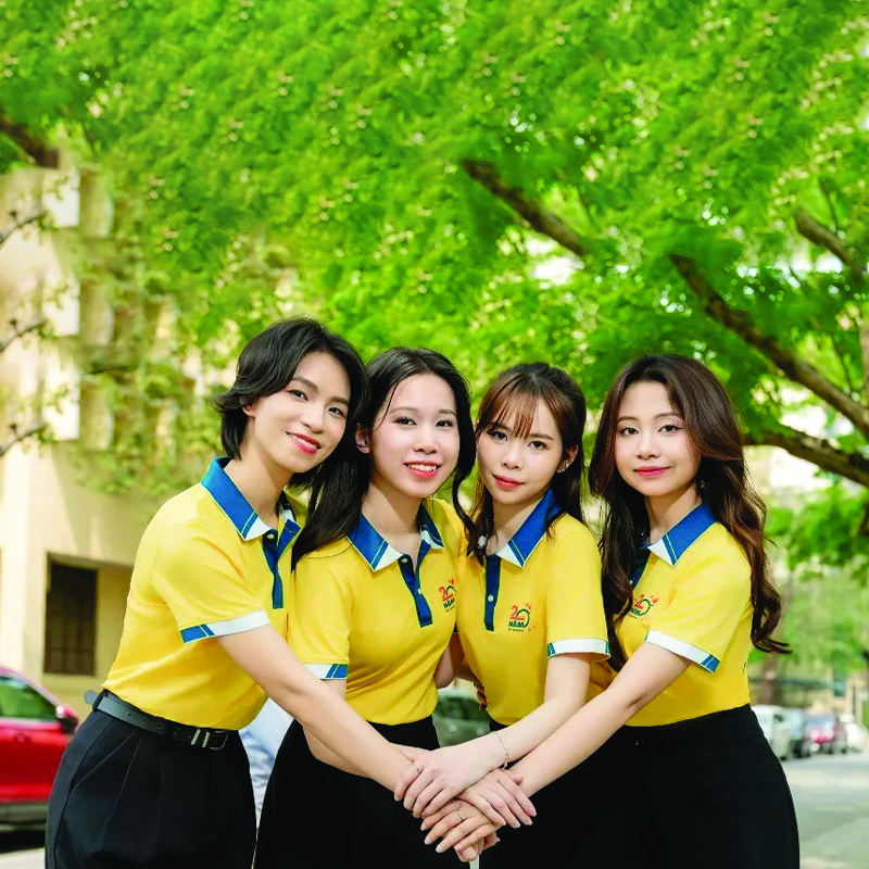 Đồng phục họp lớp màu vàng